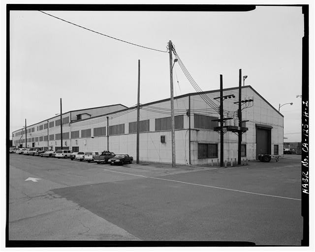 2. OBLIQUE VIEW OF EAST AND NORTH FACES. - Oakland Army...