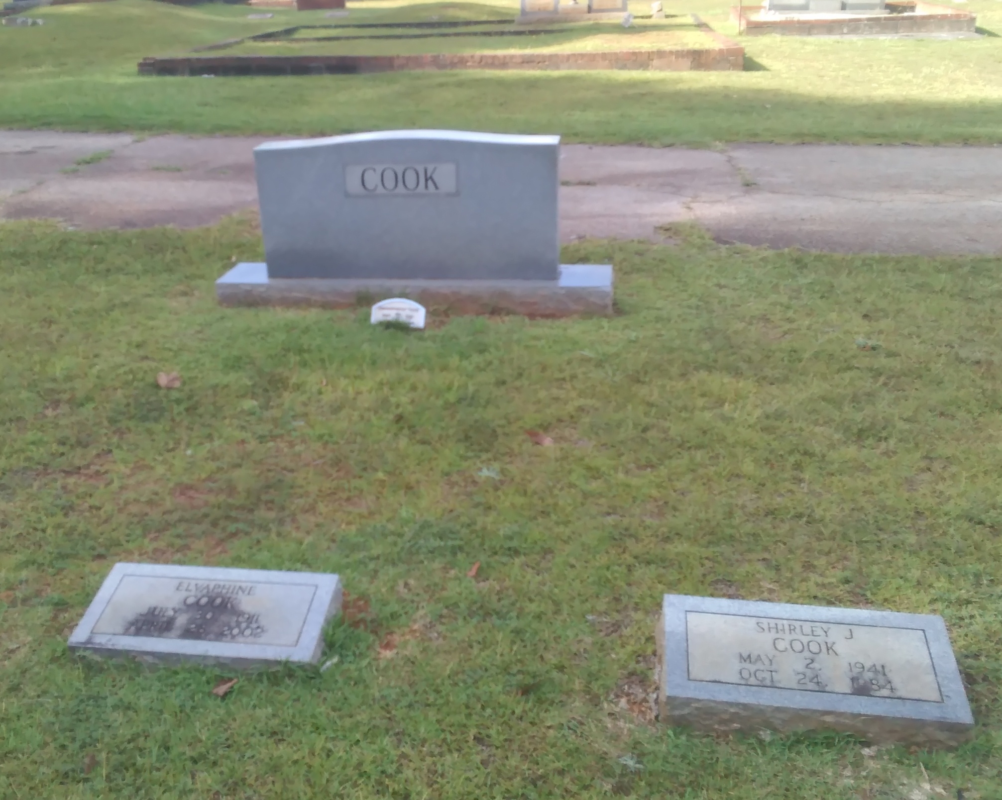 Shirley and Elvaphine (Kirby) Cook gravesite