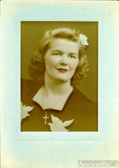 Evelyn Bell