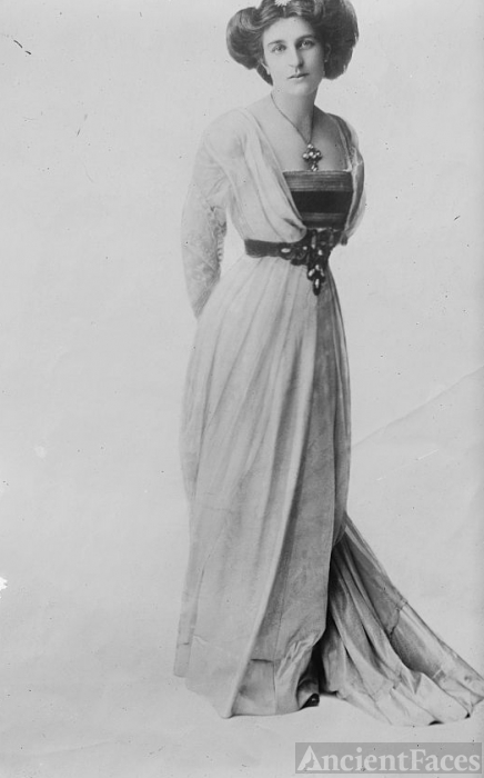 Lady Scott wife of Robert T Scott