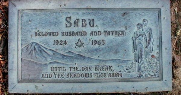 Sabu's gravestone.