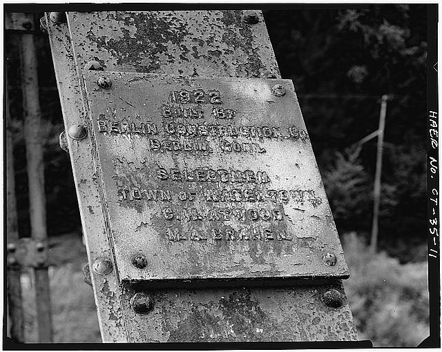 11. VIEW SHOWING MANUFACTURER'S PLAQUE - Frost Bridge...