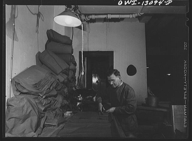 New York, New York. The War Emergency Board of the fur...
