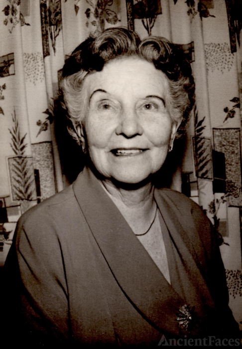 Lena Bennett