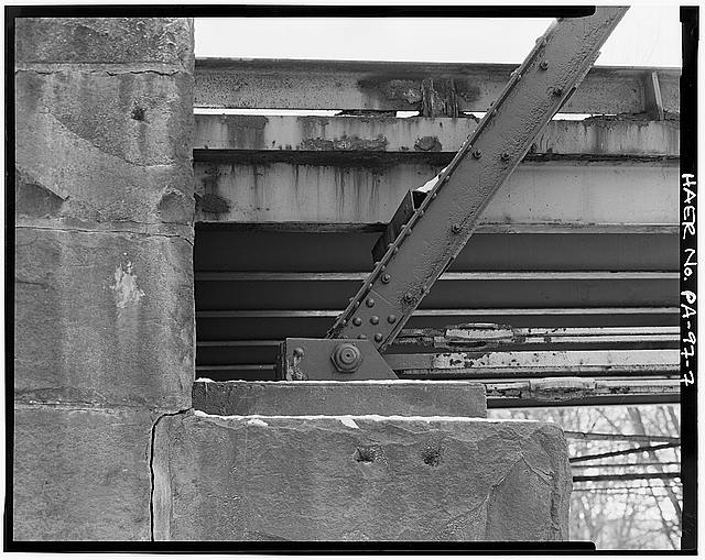 7. DETAIL VIEW OF BEARING AT EAST ABUTMENT - Smithton...