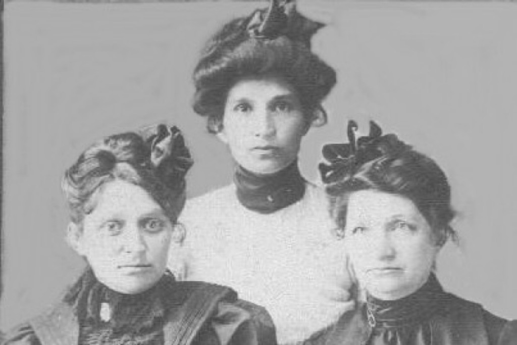 Nina Belle Burch and Sisters