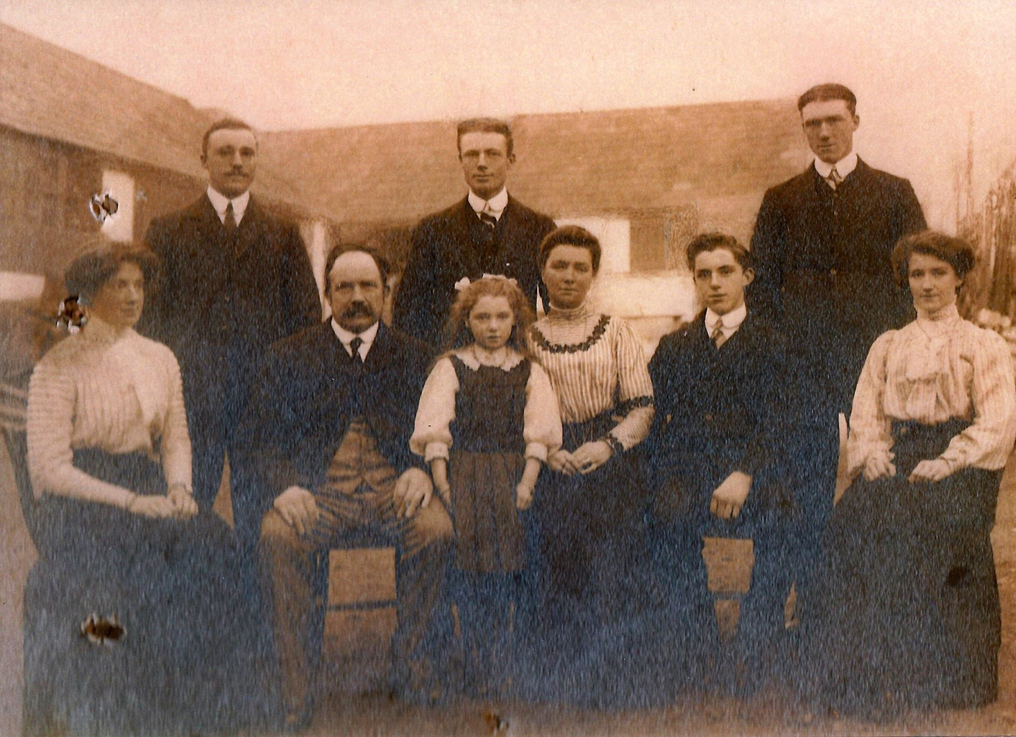 Albert Henry Cosser with his wife Agnes Mary Crane and Children.