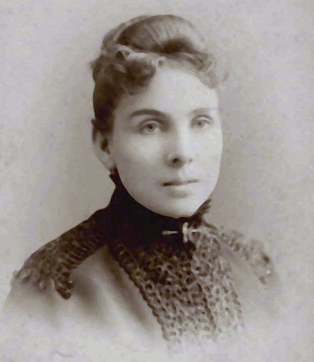 Amanda L. (nee Turner)