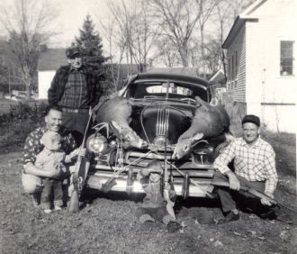 Lowell E Barnes