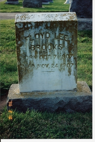 Floyd Lee Brooks gravestone