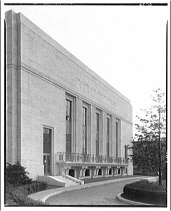 Folger Library exteriors. West end of Folger Library...