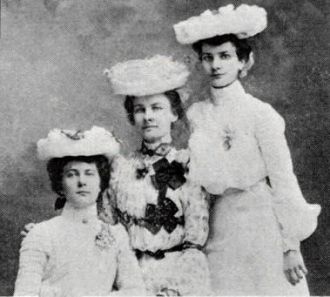 Margaret, Anna, & Jennie Deditz , Iowa