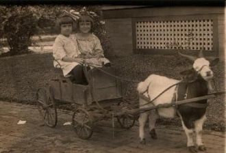Mary & Helen Knapp