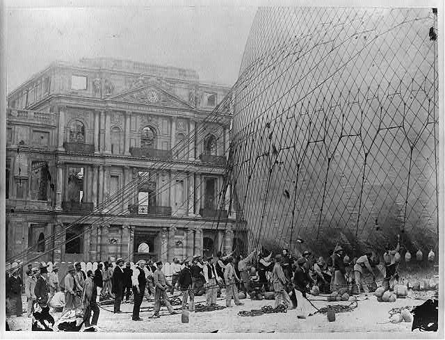 [Henry Gifford's huge captive balloon being prepared for...