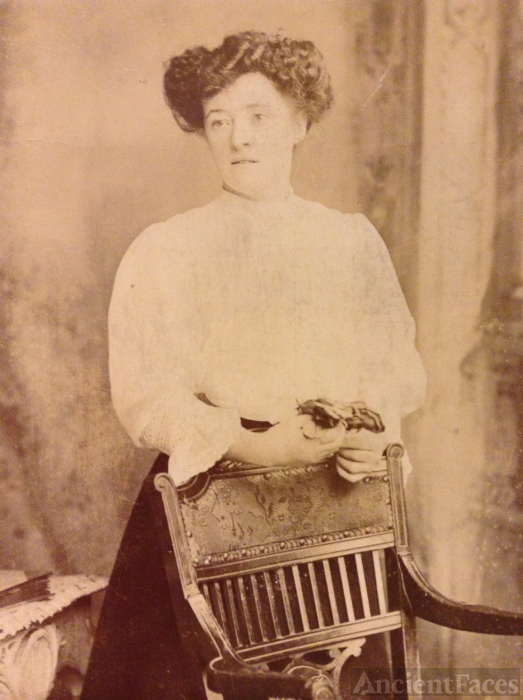 Bowen woman, 1800's ?