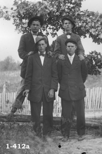 4 men