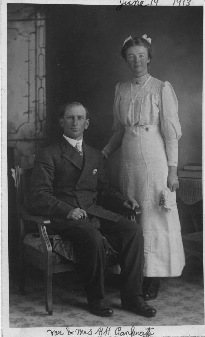 Henry & Sarah Pankratz wedding photo