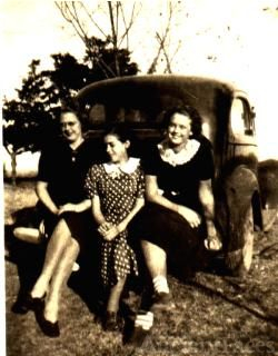 Chloris, Dolis, & Zelma Vincent