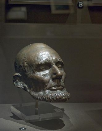 Life mask of Abraham Lincoln