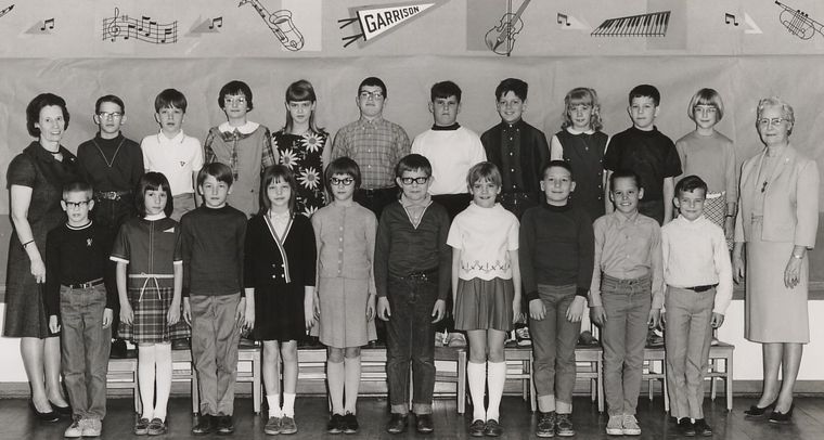 Garrison School class 1967-68, gr4/5, named