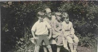 Frederick Adam Finkeldey and his 3 Children