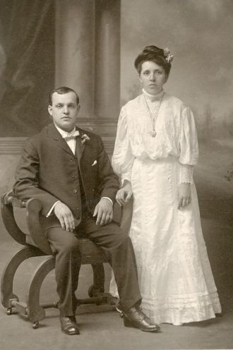 William Diehl & Carrie Leidich wedding 1907