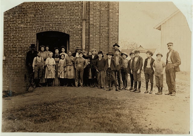 Noon hour, King Mfg. Co., Augusta, Ga. We had not seen...