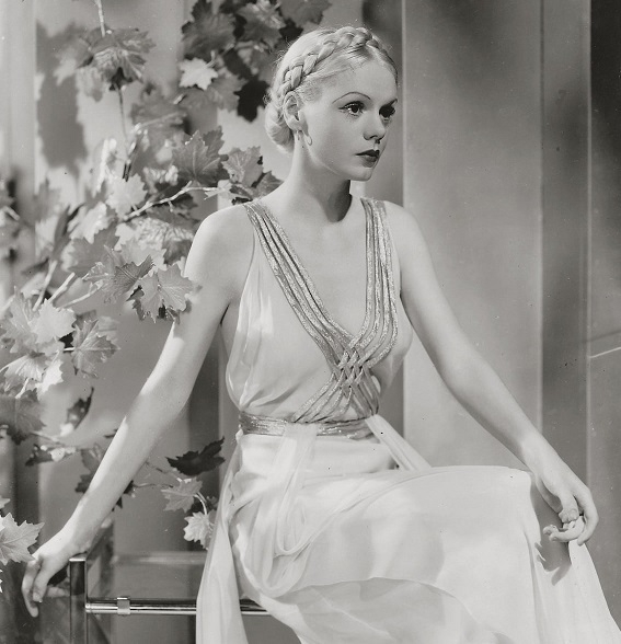 Marie Wilson as a lovely ingenue.