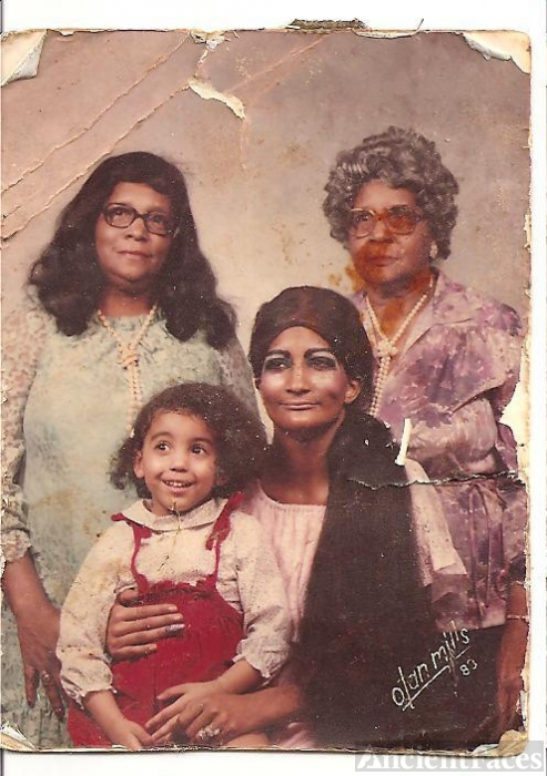 Mary E Batch family
