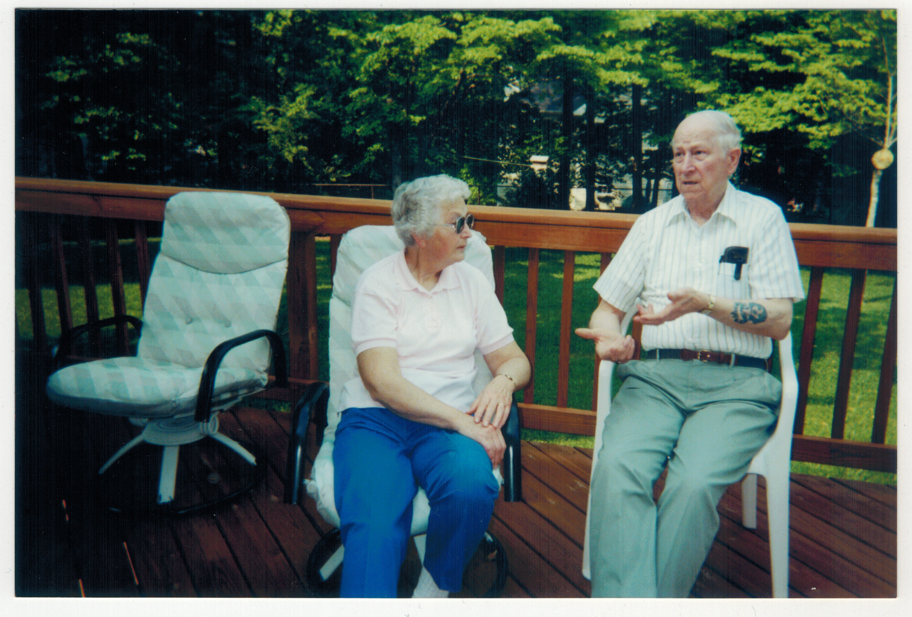 Uncle Larry & Aunt Jean  5-4-2000