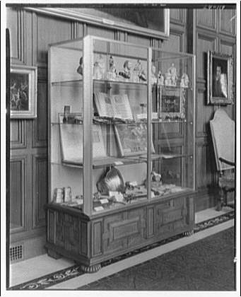 Folger Library interiors. One of showcases in exhibition...