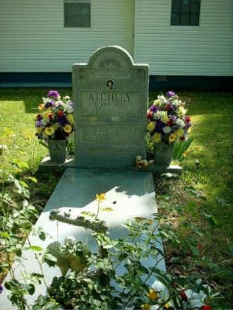 Robbie Dale  Atchley gravesite