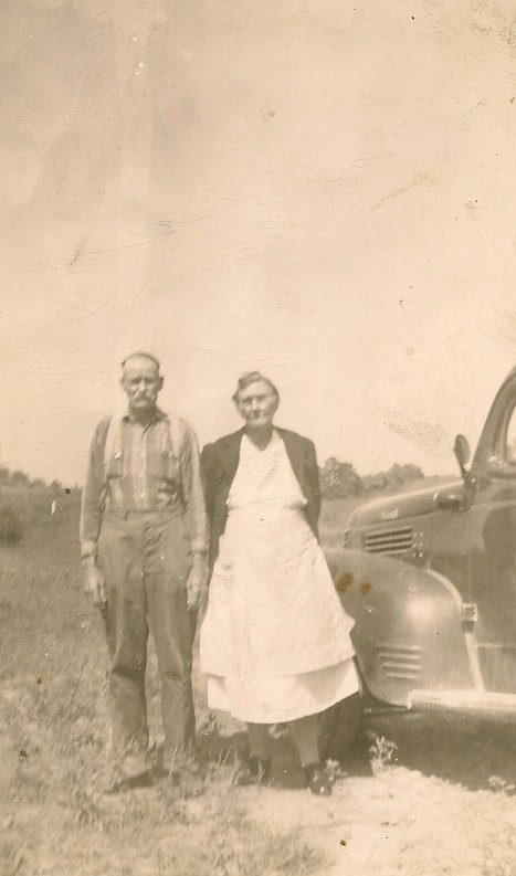 Charlie & Dollie (Smith) Gourley, TN 1940's