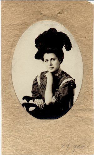 Nora Ellen Laman