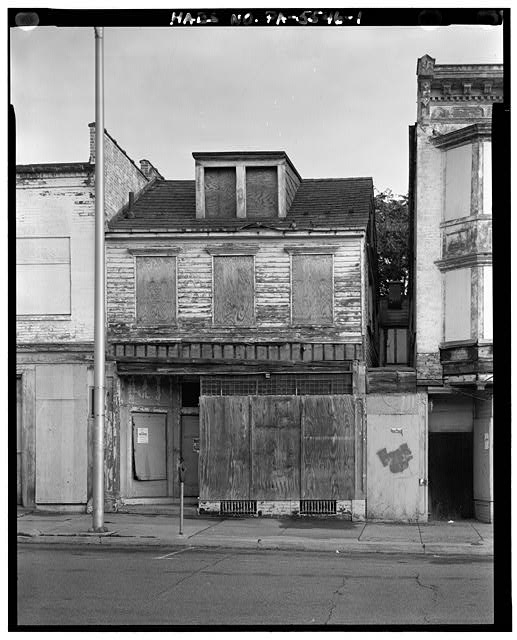 1. VIEW NORTH, SOUTH FRONT 217 FERRY STREET - 217 Ferry...