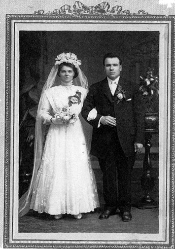 Josef and Helena Guter, 1912