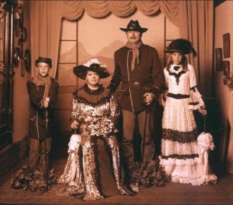 The Proesch Family 2000