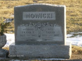 Frank & Sarah Nowicki gravesite