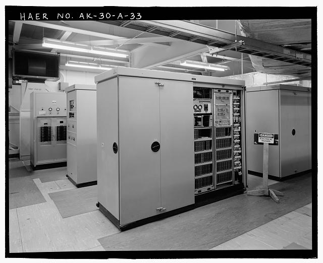 33. View of data converter and power supply for TR system...