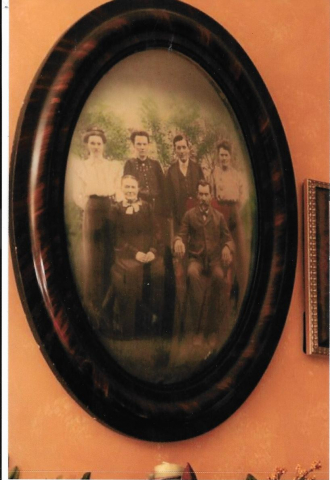 Holznagel Family in Illinois
