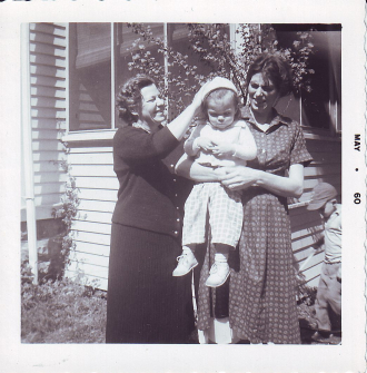 Hazel Mary Ayotte Oshier, Eleanor Oshier, and children