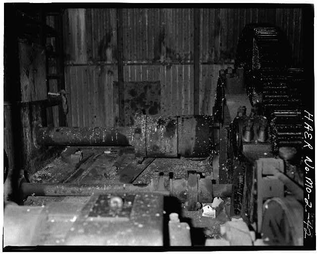 42. DRIVE SHAFT FOR LOCKING DEVICE FOREGROUND--DRIVE...