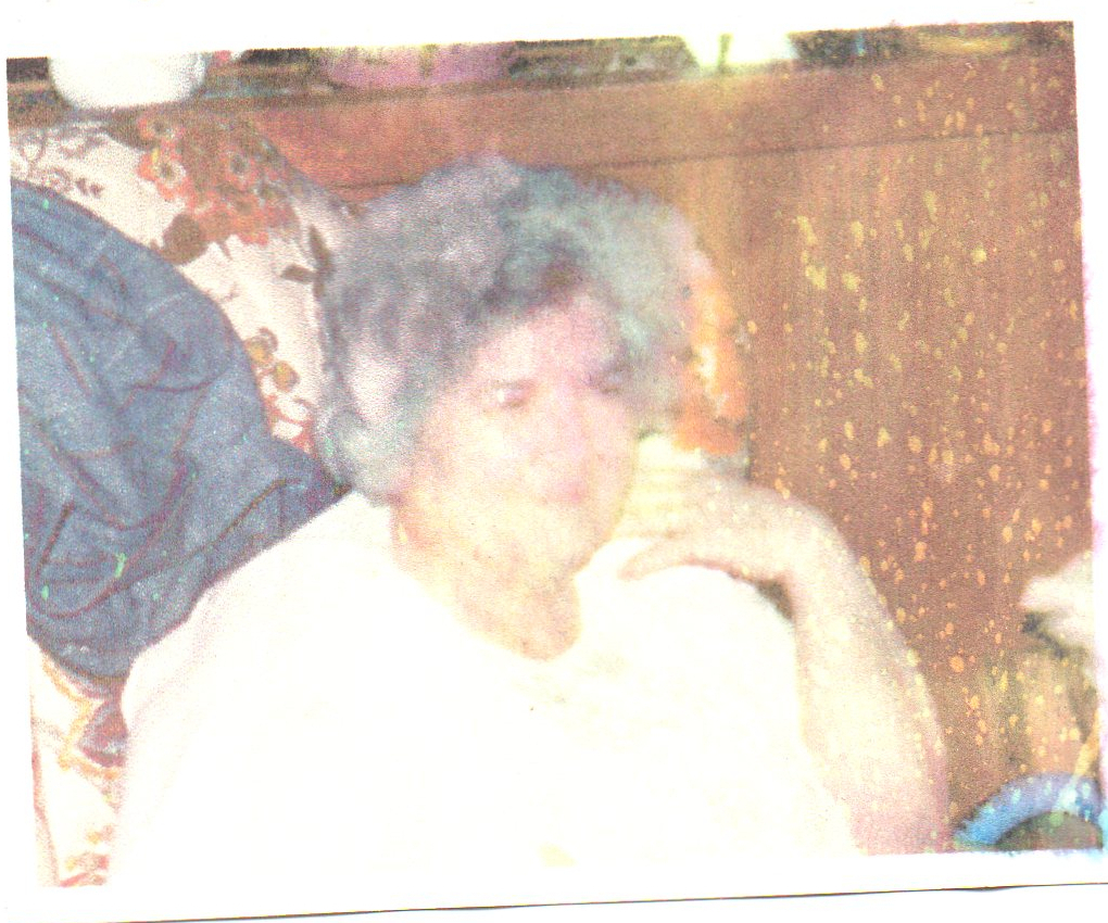 Johnnie M Pagarigan Relative
