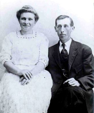 Garfield & Mabel Long, 1902 Illinois
