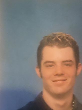Derrick J Niewiadomsky