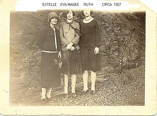 Estelle Joyner with daughters Eva Magee and Ruth
