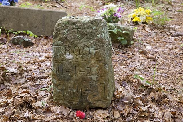 Key Underwood Coon Dog Memorial Graveyard, Colbert...