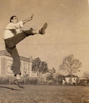 Buster Roach 