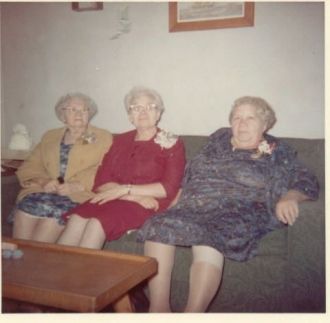 Annie, Mary and Ethel Stowe