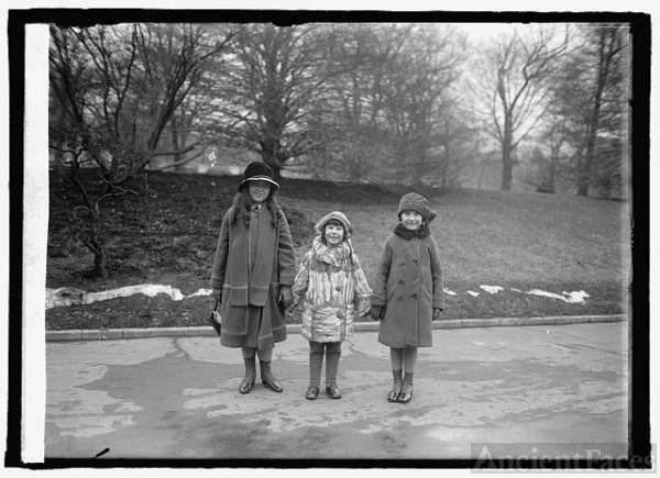 Baby Peggy with Frances & Gene Quirk of N.Y. at W.H....